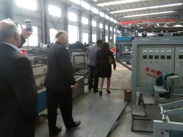 伊朗客戶來公司考察（chá）