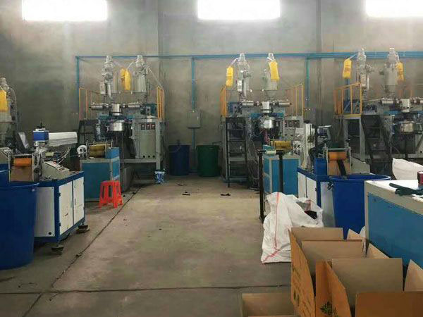 出（chū）口緬甸的設備在正常（cháng）生產中（zhōng）