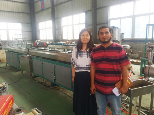 客戶考（kǎo）察